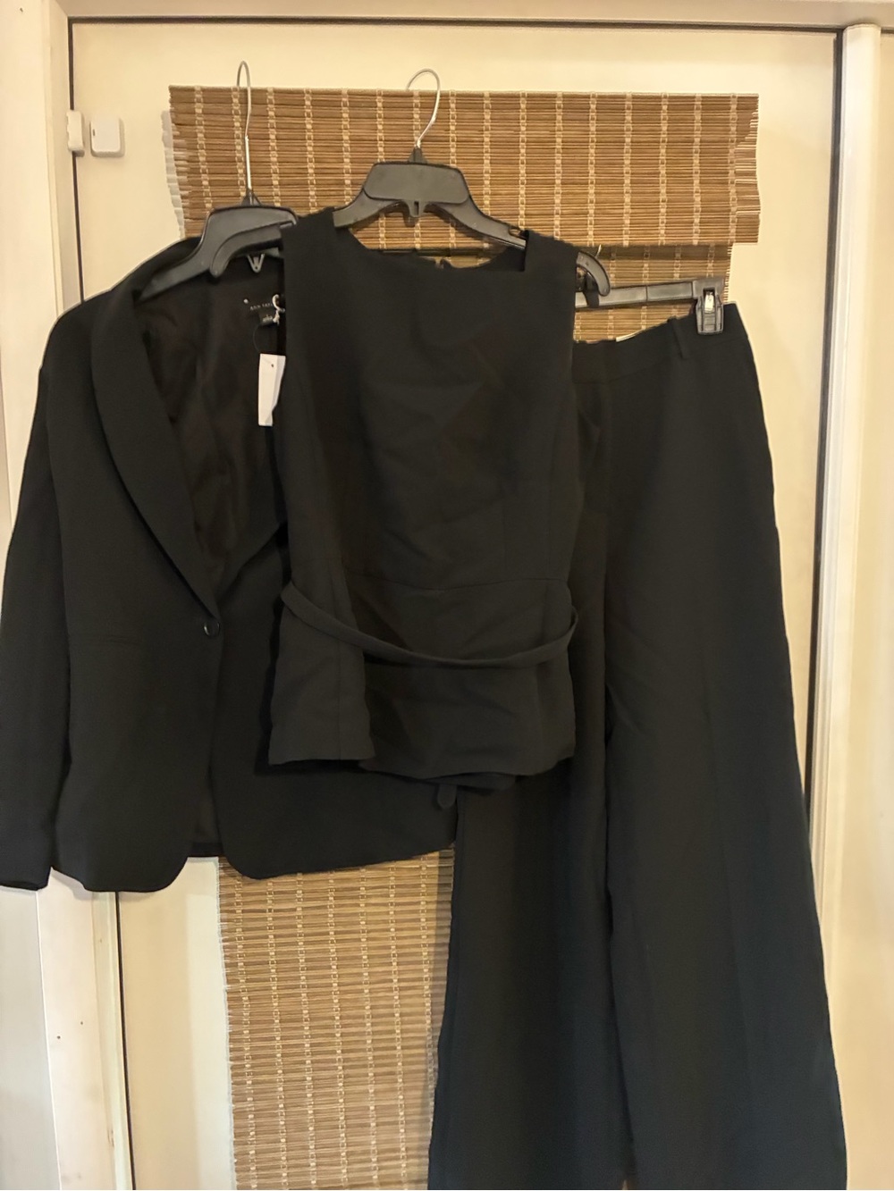 Ann Taylor Black Women's Three-Piece Pant Suit